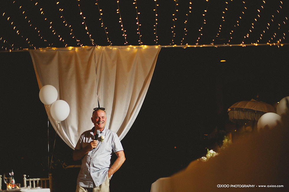 Axioo: That Sunshiny Retro Vibe